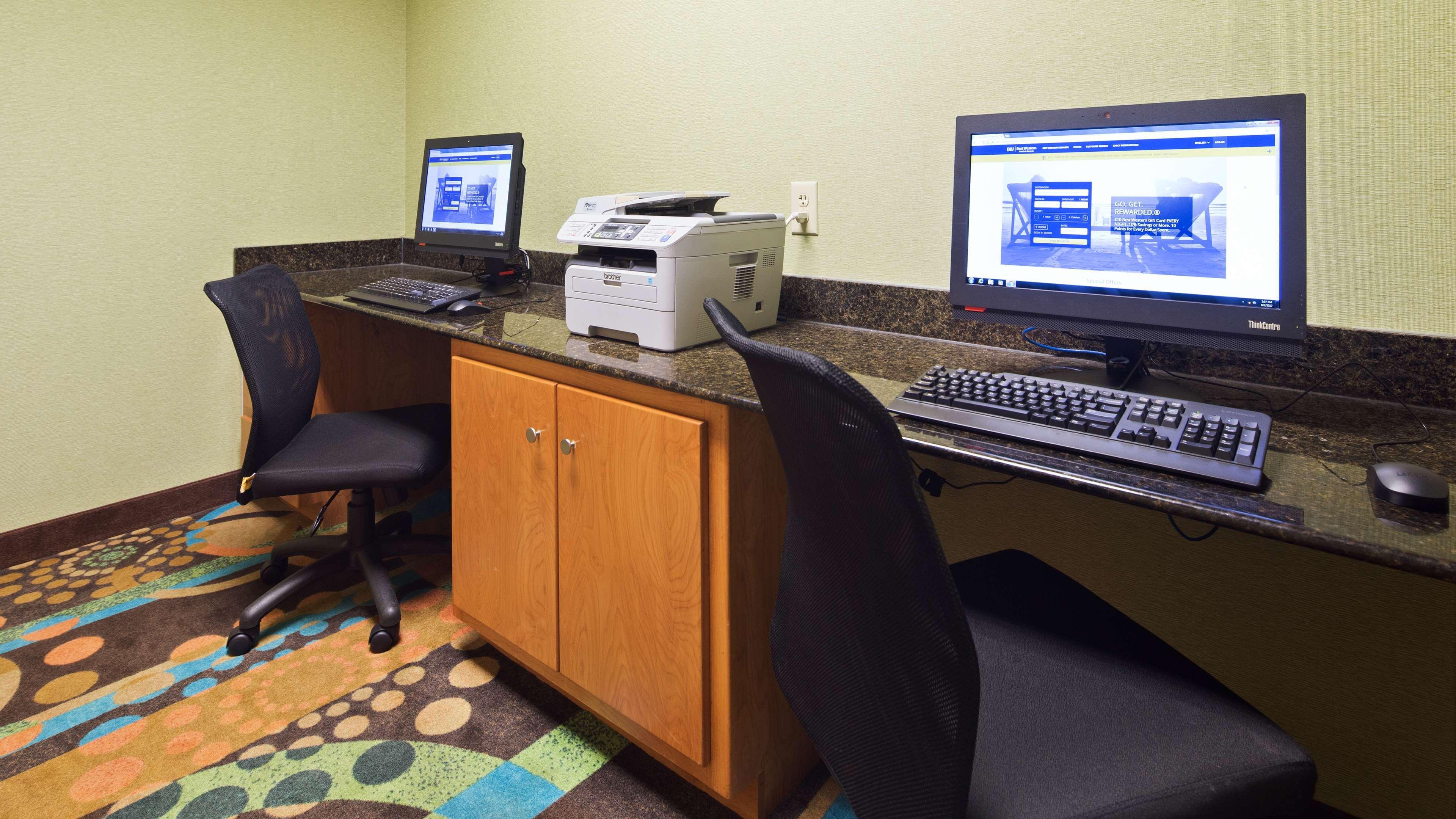 Best Western Plus Glen Allen Inn Bagian luar foto