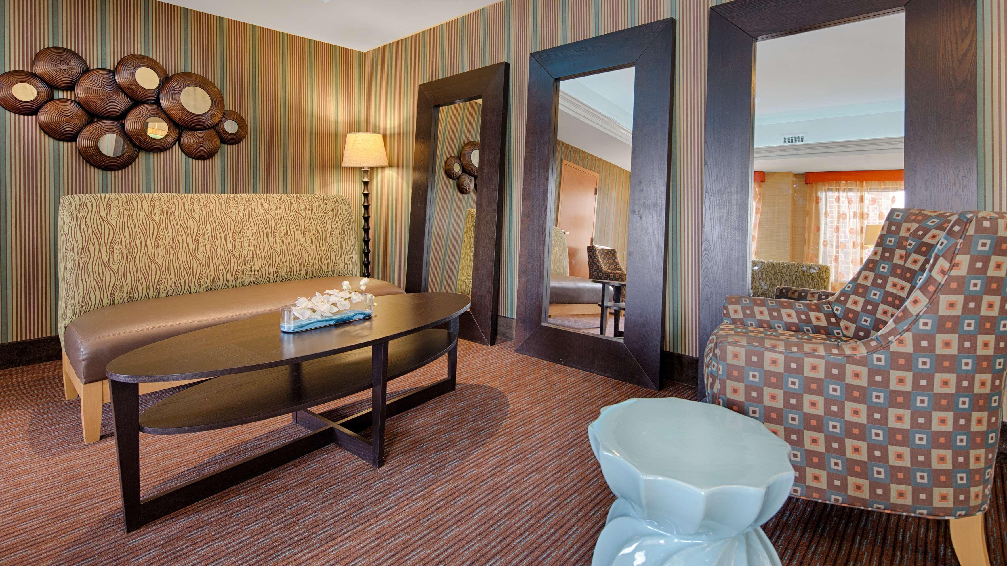 Best Western Plus Glen Allen Inn Bagian luar foto
