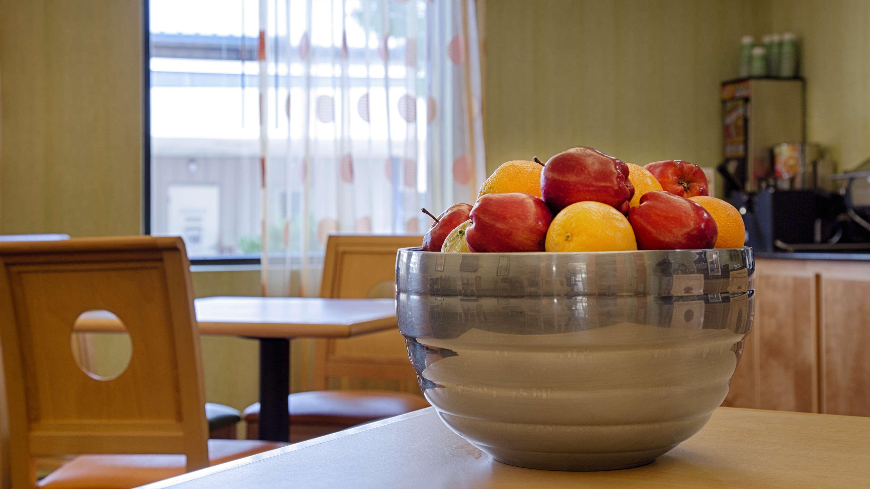 Best Western Plus Glen Allen Inn Bagian luar foto