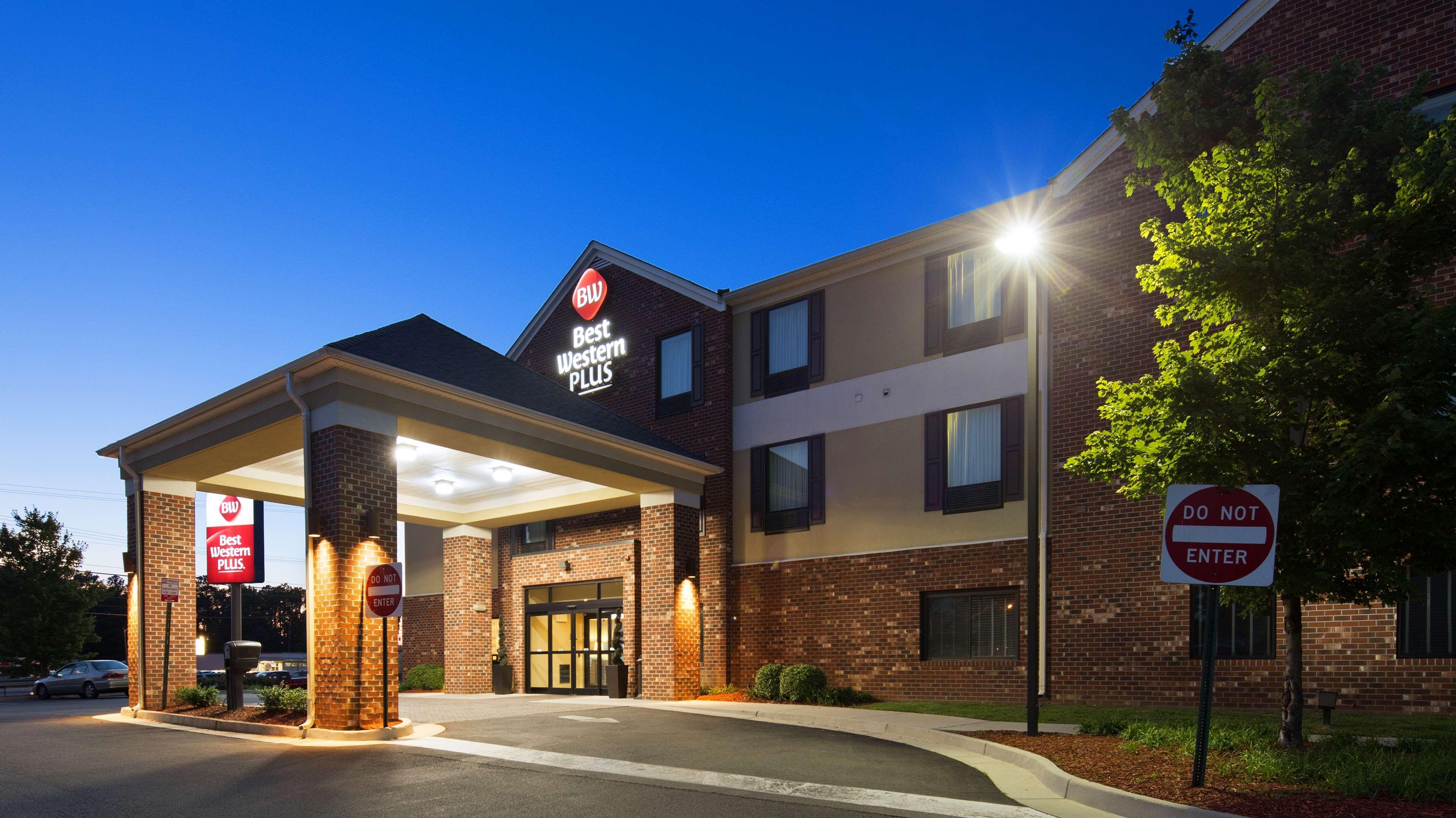 Best Western Plus Glen Allen Inn Bagian luar foto
