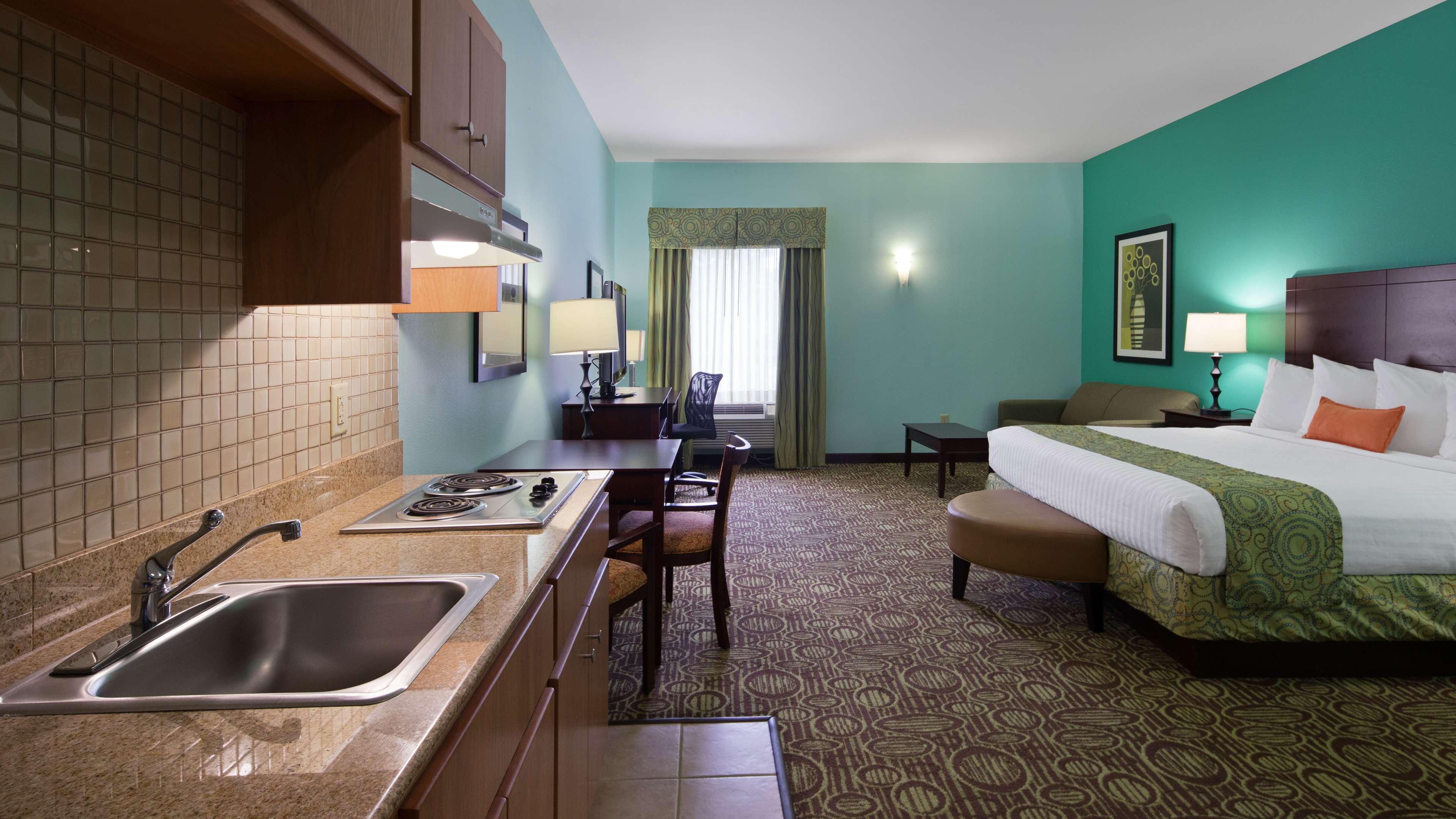 Best Western Plus Glen Allen Inn Bagian luar foto