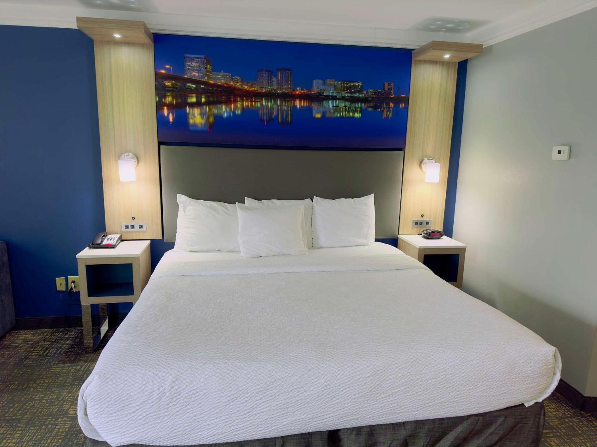 Best Western Plus Glen Allen Inn Bagian luar foto