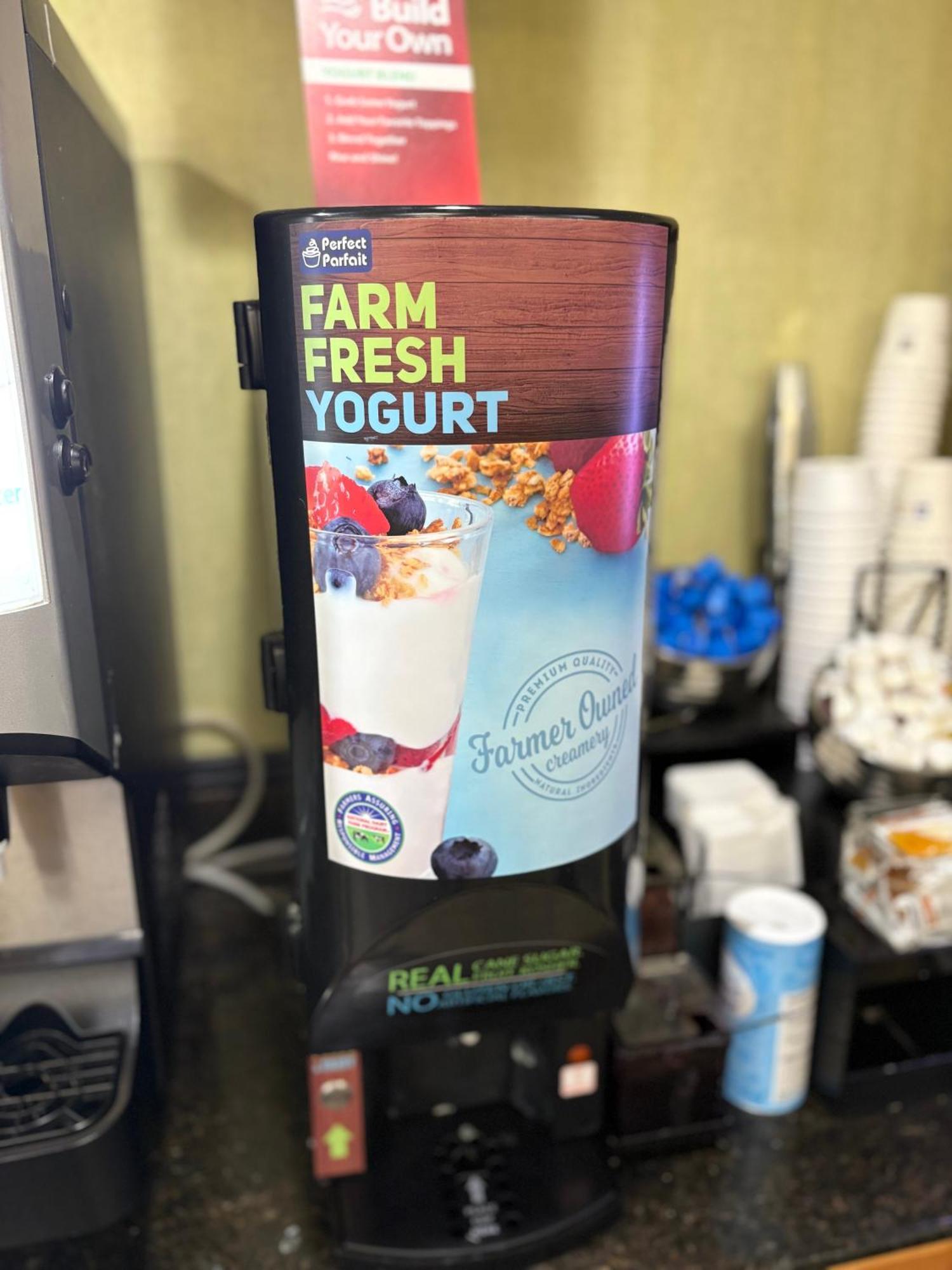 Best Western Plus Glen Allen Inn Bagian luar foto