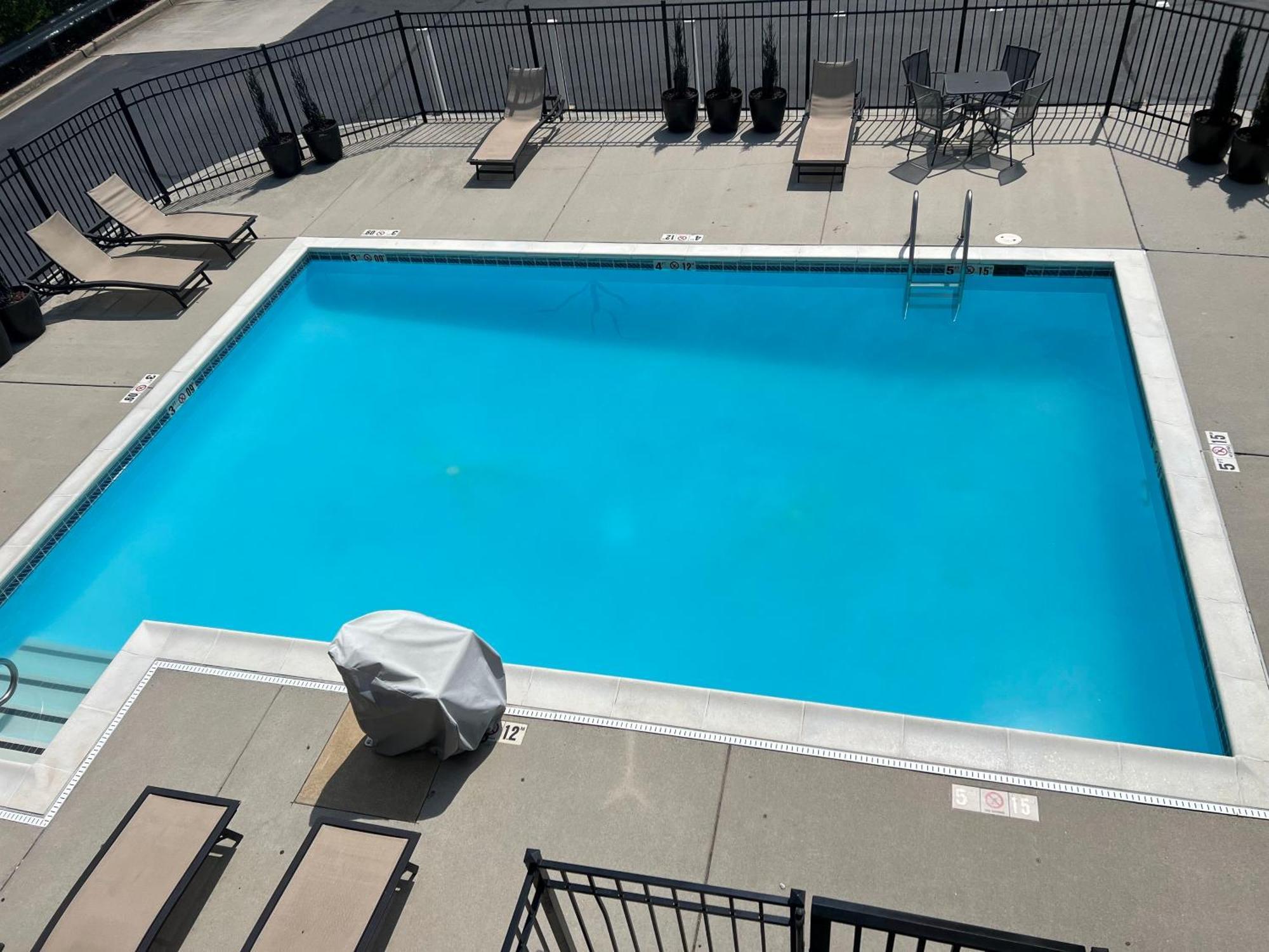 Best Western Plus Glen Allen Inn Bagian luar foto