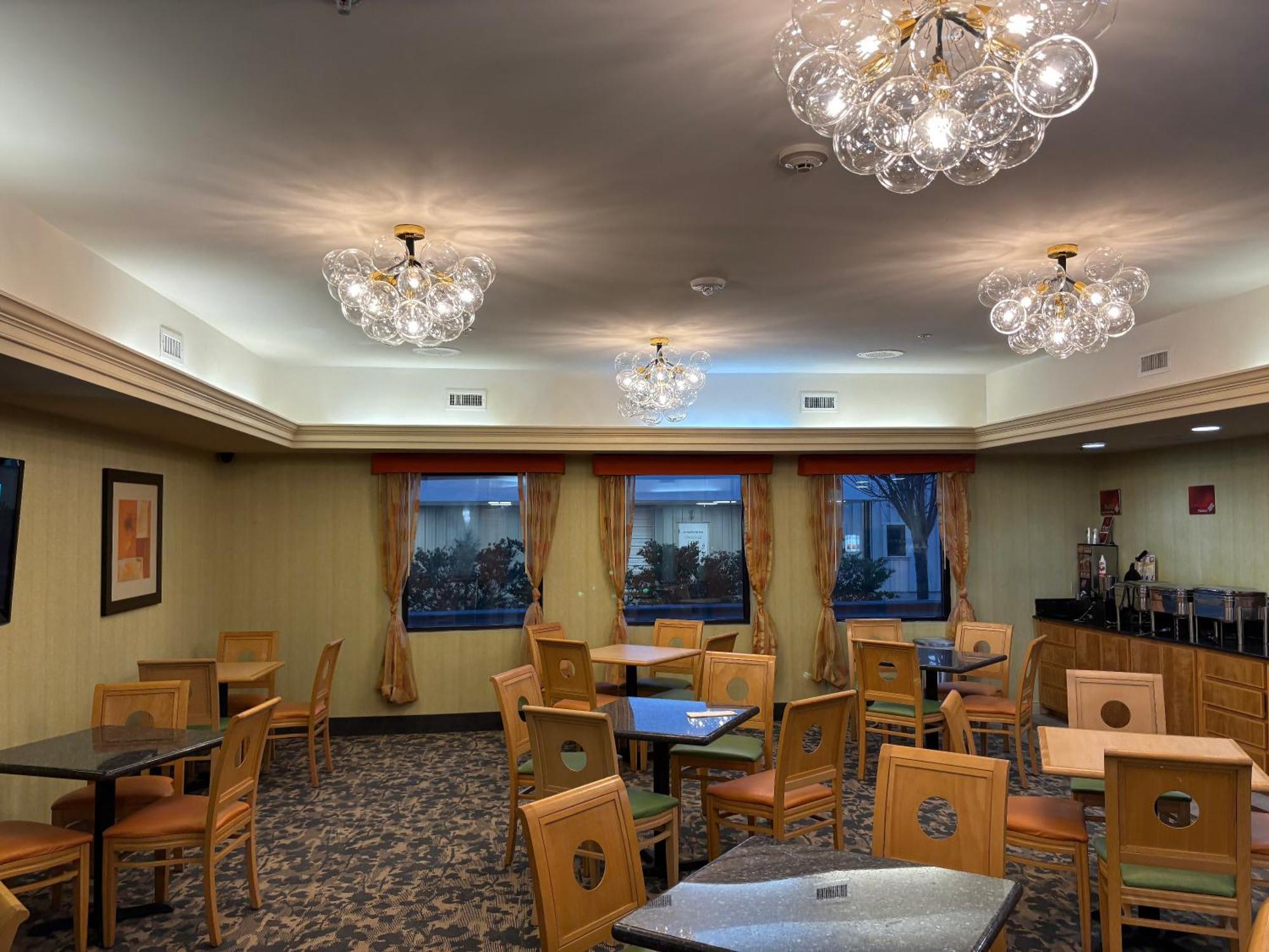 Best Western Plus Glen Allen Inn Bagian luar foto